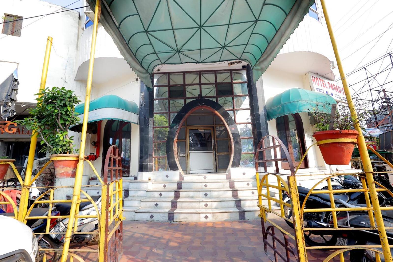 Hotel Paradise Kānpur Exterior foto